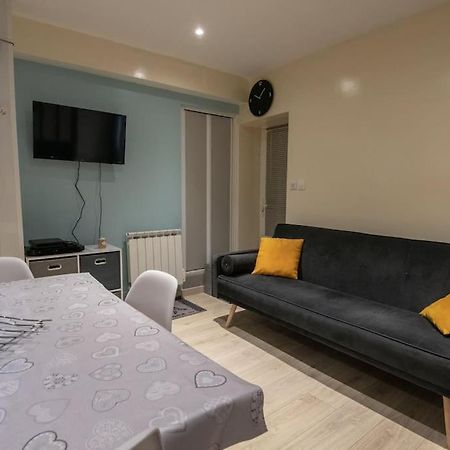 Apartamento Studio Place De La Barre Le Cosy Mâcon Exterior foto